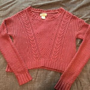 Maroon sweater